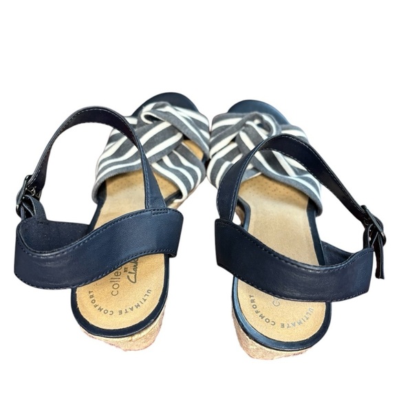 NWOT CLARKS Women's Margee Beth Stripe Navy White Marine Wedge Sandal, Size 9W - Picture 7 of 12